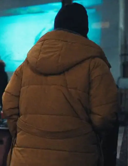 Annie Kowtok True Detective S04 Yellow Puffer Coat